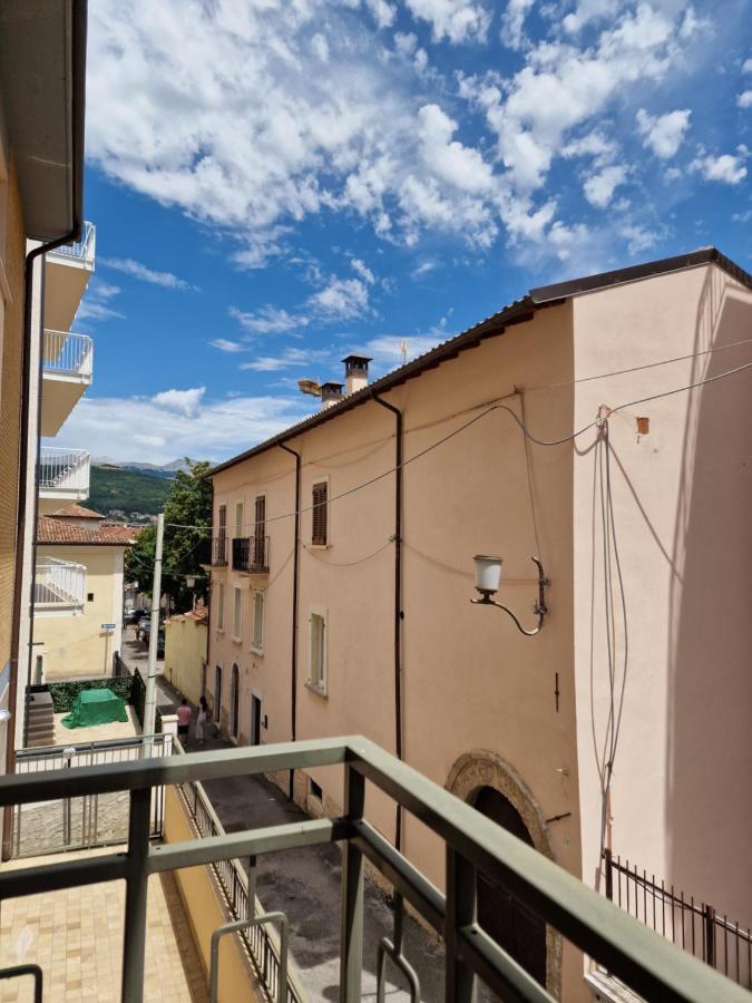 La Chiostrina By Tramonti Apartments LʼAquila المظهر الخارجي الصورة